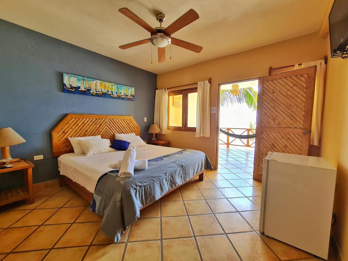 Mancora Beach Hotel (Adults Only) מראה חיצוני תמונה