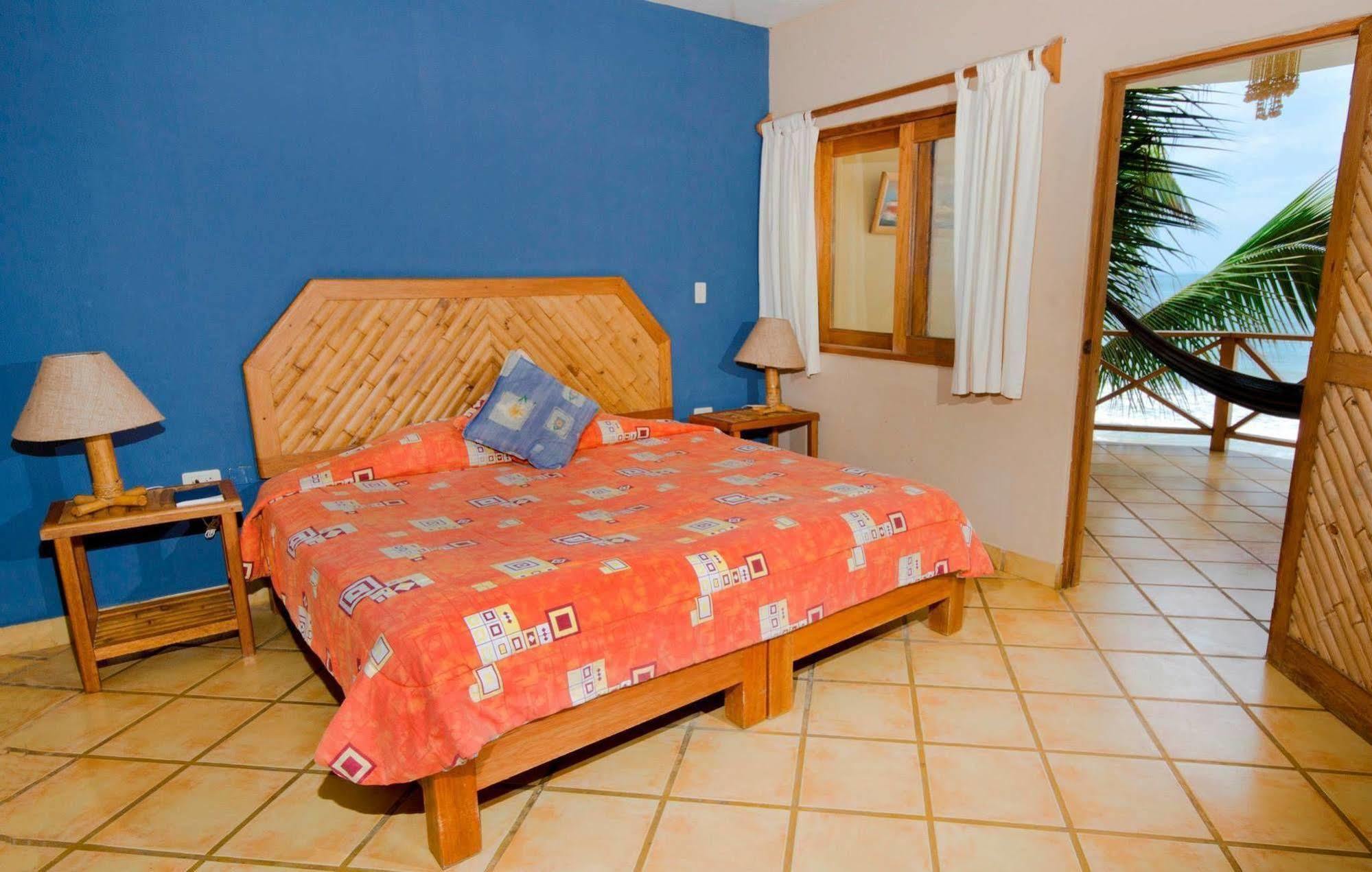 Mancora Beach Hotel (Adults Only) מראה חיצוני תמונה