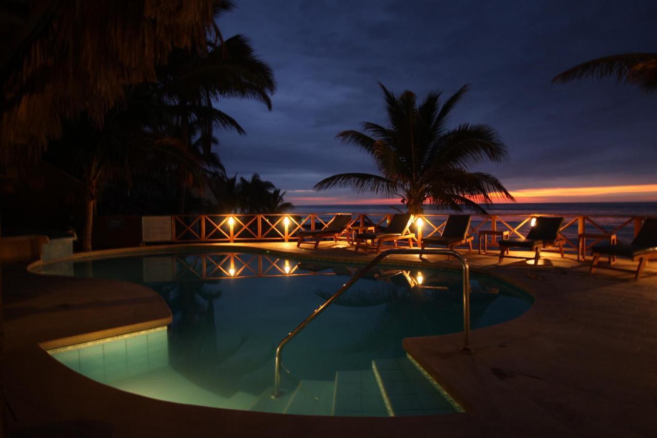 Mancora Beach Hotel (Adults Only) מראה חיצוני תמונה